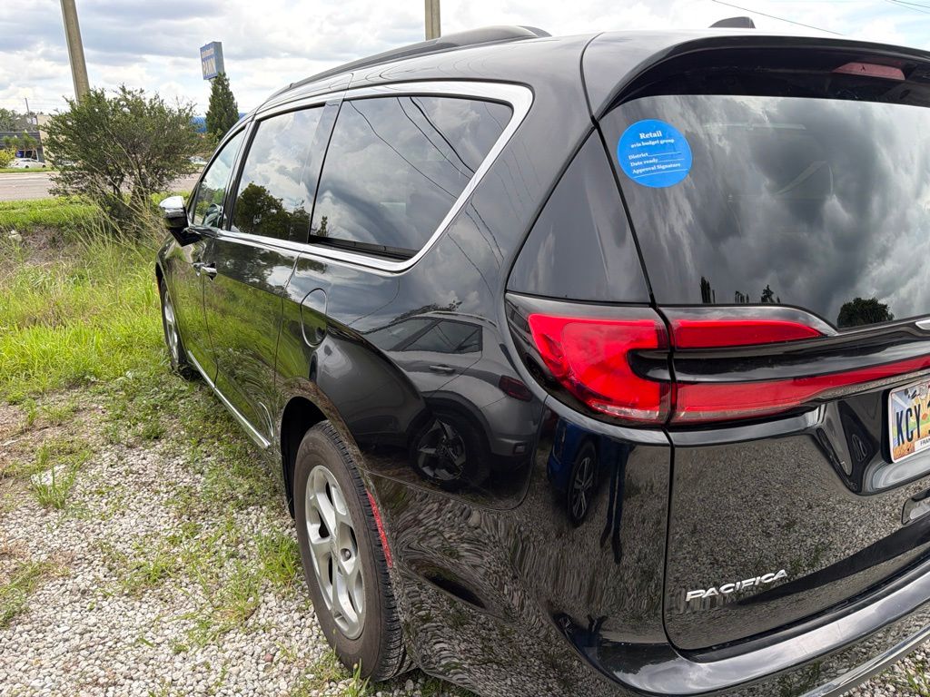 Thumbnail: 2023 Chrysler Pacifica - 7