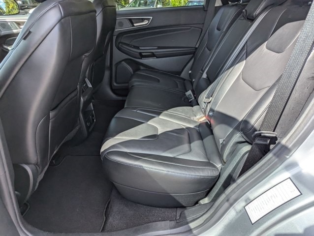 Thumbnail: 2022 Ford Edge - 19