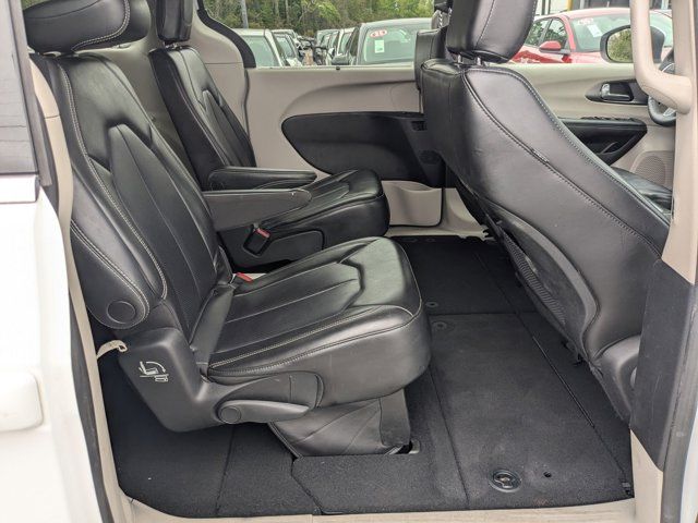 Thumbnail: 2023 Chrysler Pacifica - 26