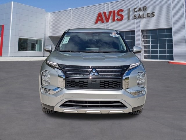 Thumbnail: 2024 Mitsubishi Outlander - 2