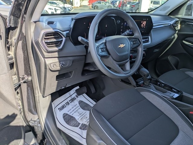 Thumbnail: 2025 Chevrolet TrailBlazer - 14