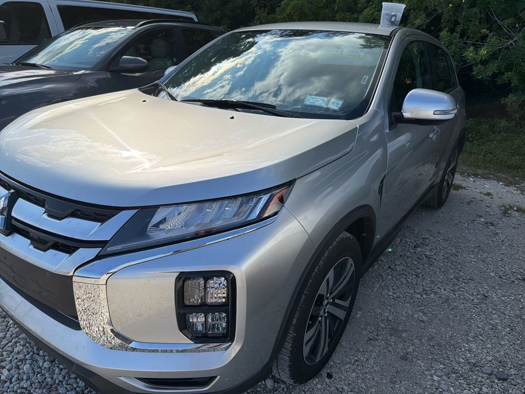 2025 Mitsubishi Outlander Sport's photo