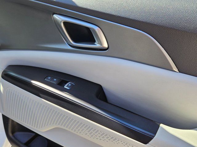 Thumbnail: 2024 Kia Carnival - 28