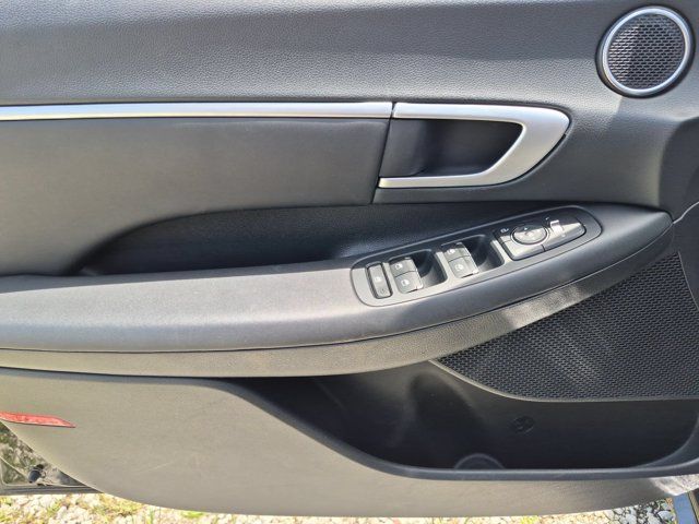 2025 Hyundai Sonata SEL - Photo 11