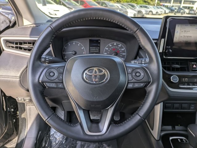 Thumbnail: 2025 Toyota Corolla Cross - 15