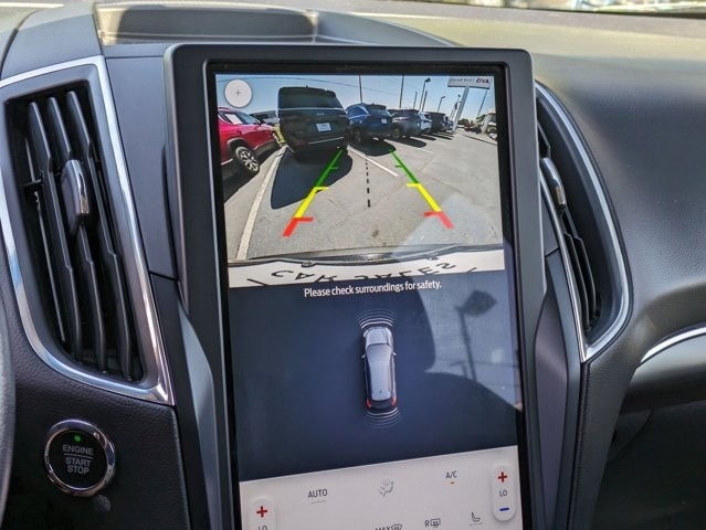 2022 Ford Edge Titanium 17