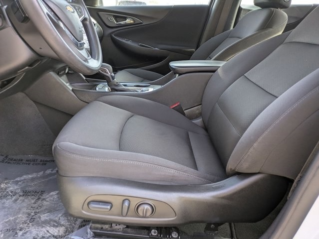 Thumbnail: 2024 Chevrolet Malibu - 17