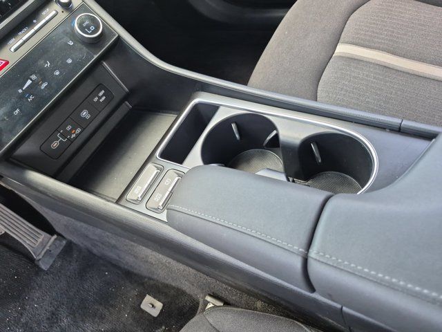 2025 Hyundai Sonata SEL - Photo 23