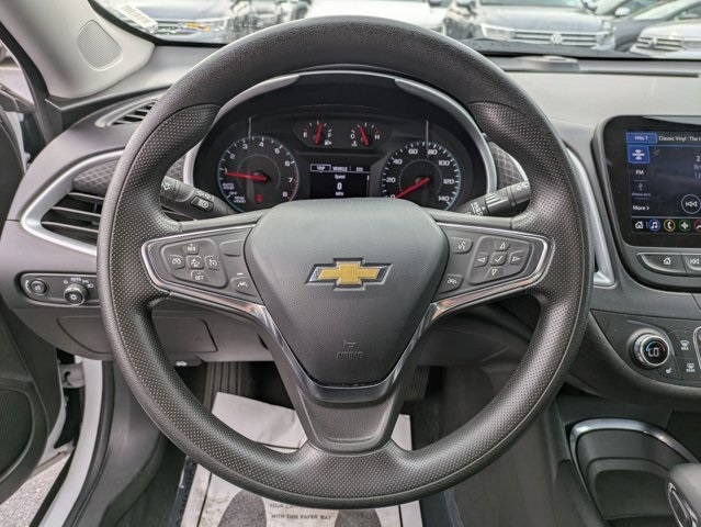 Thumbnail: 2023 Chevrolet Malibu - 15