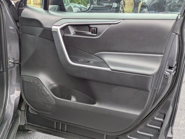 Thumbnail: 2024 Toyota RAV4 - 33