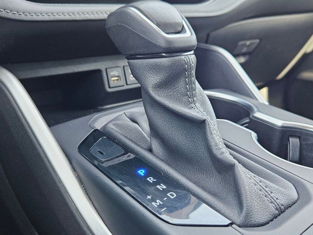 Thumbnail: 2024 Toyota Highlander - 19