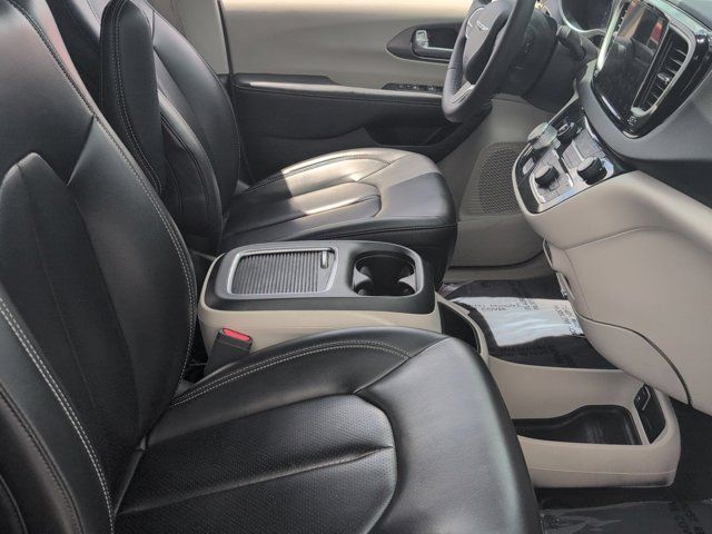 Thumbnail: 2023 Chrysler Pacifica - 30