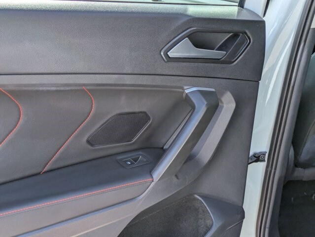 Thumbnail: 2024 Volkswagen Tiguan - 20