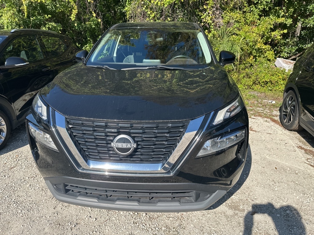 Thumbnail: 2023 Nissan Rogue - 4