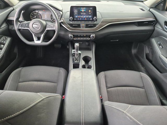 Thumbnail: 2025 Nissan Altima - 25