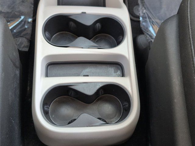 Thumbnail: 2024 Chrysler Voyager - 23