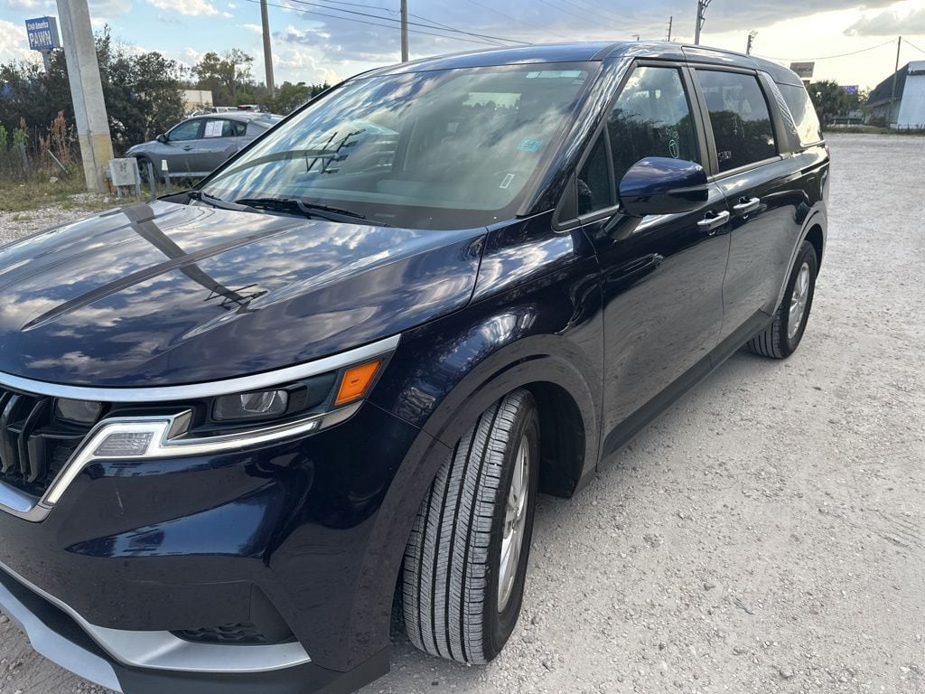 Certified 2024 Kia Carnival LX MPV
