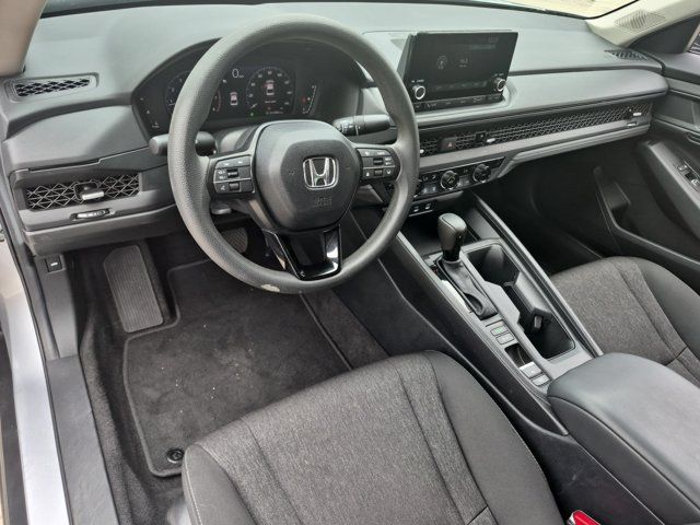 2025 Honda Accord SE - Photo 15