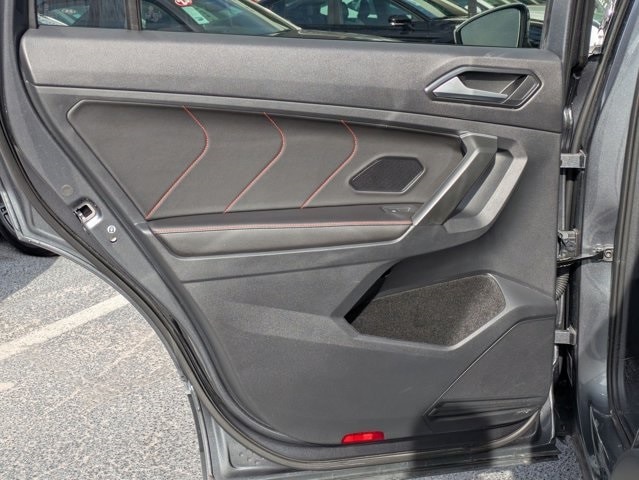 Thumbnail: 2024 Volkswagen Tiguan - 19