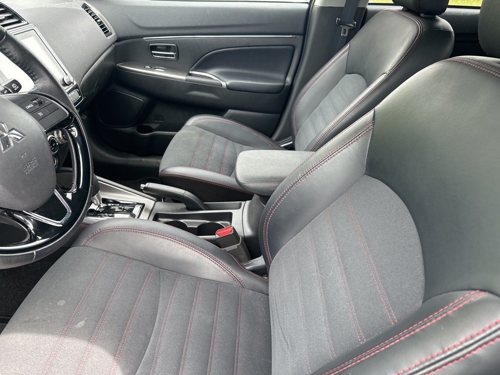 Thumbnail: 2024 Mitsubishi Outlander Sport - 6