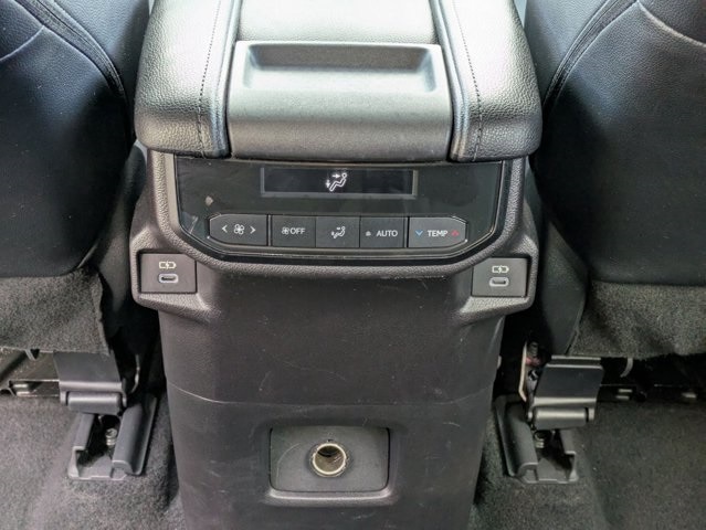 Thumbnail: 2025 Toyota Grand Highlander - 17