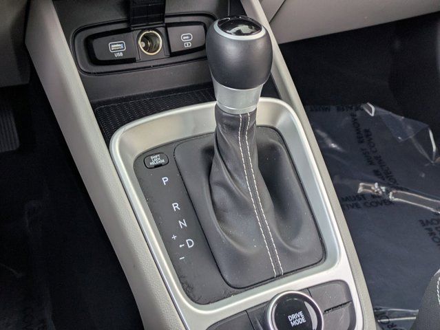 Thumbnail: 2025 Hyundai Venue - 14