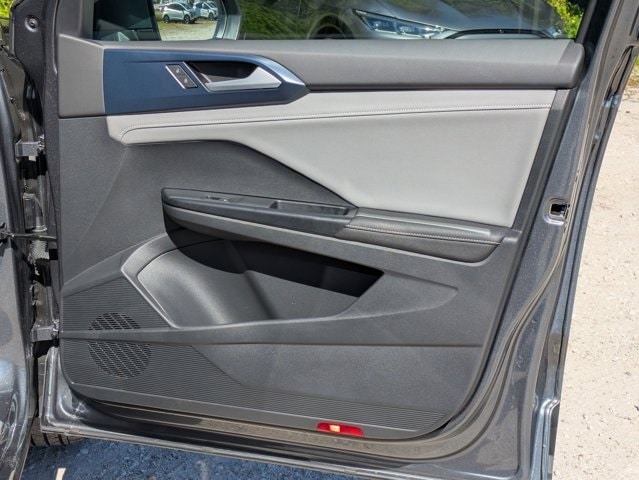 Thumbnail: 2024 Volkswagen Taos - 33