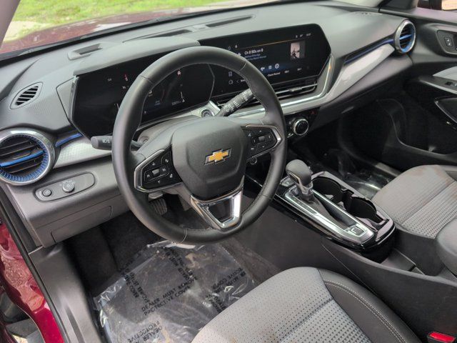 Thumbnail: 2025 Chevrolet Trax - 15