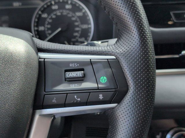 Thumbnail: 2025 Mitsubishi Outlander - 21