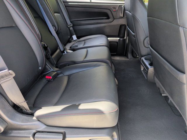 Thumbnail: 2025 Honda Odyssey - 30