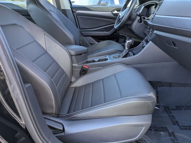 Thumbnail: 2024 Volkswagen Jetta - 24