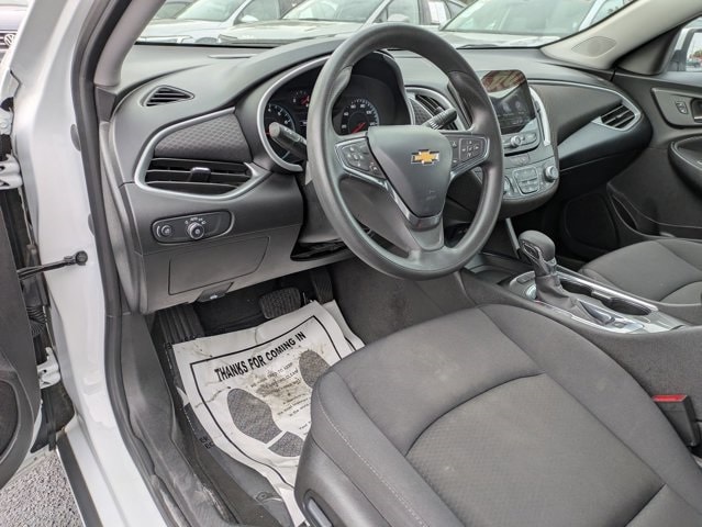 Thumbnail: 2024 Chevrolet Malibu - 5