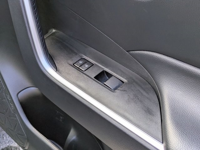 Thumbnail: 2025 Toyota RAV4 - 34