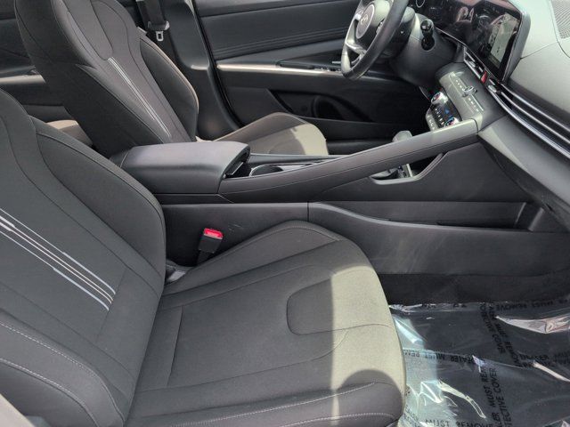 Thumbnail: 2025 Hyundai Elantra - 31