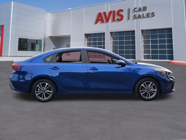 Thumbnail: 2024 Kia Forte - 5