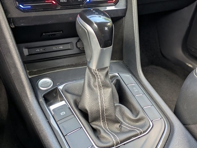 Thumbnail: 2024 Volkswagen Tiguan - 16