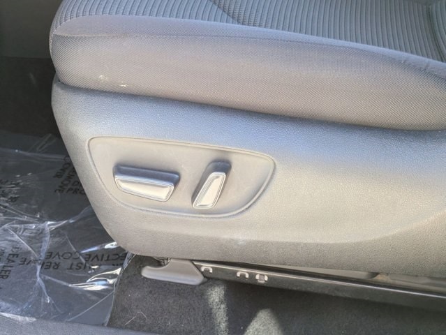 Thumbnail: 2024 Toyota Highlander - 6