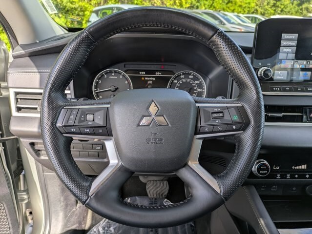 Thumbnail: 2024 Mitsubishi Outlander - 23