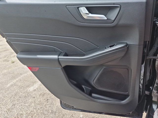 2025 Ford Escape ST-Line - Photo 26
