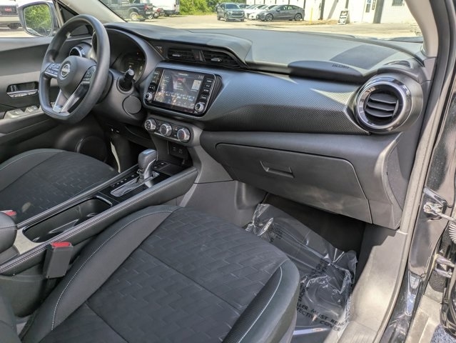 Thumbnail: 2024 Nissan Kicks - 32