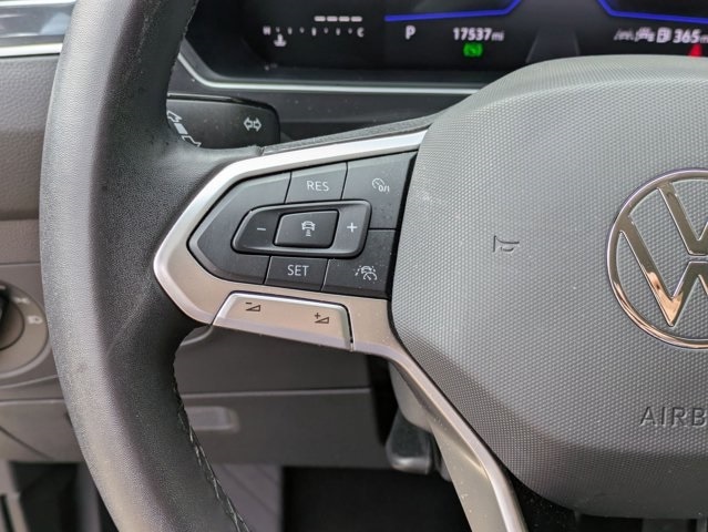 Thumbnail: 2024 Volkswagen Tiguan - 13