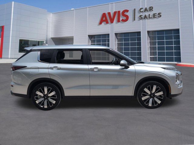 Thumbnail: 2025 Mitsubishi Outlander - 5