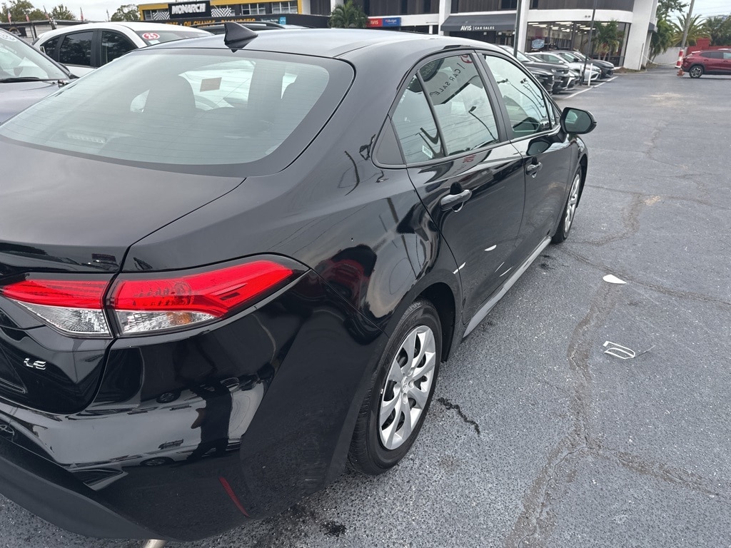 Certified 2025 Toyota Corolla LE Sedan