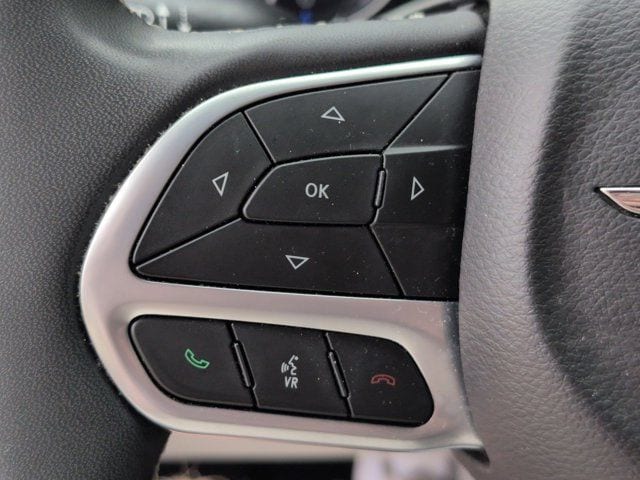 Thumbnail: 2024 Chrysler Pacifica - 20