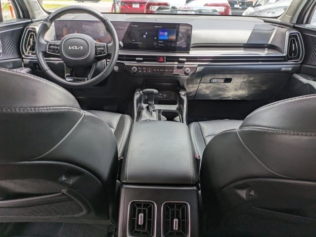 Thumbnail: 2024 Kia Sorento - 26