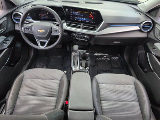 Thumbnail: 2025 Chevrolet Trax - 25