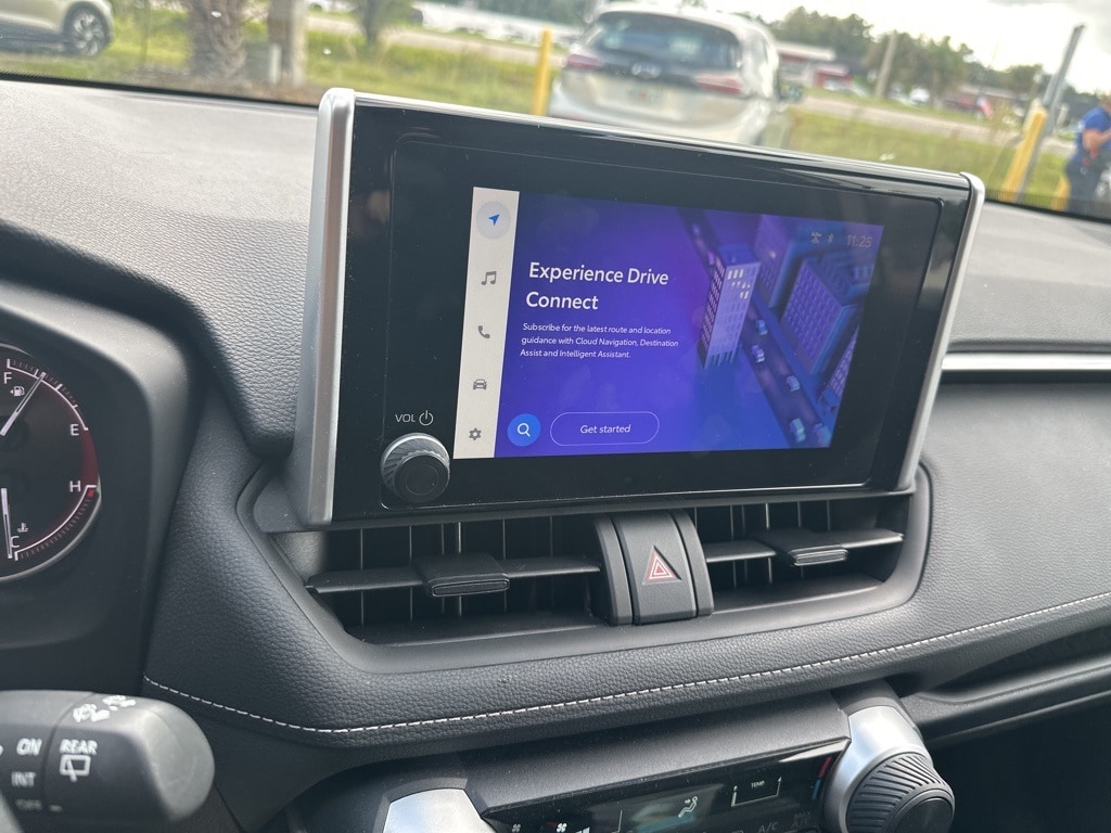 Thumbnail: 2025 Toyota RAV4 - 8