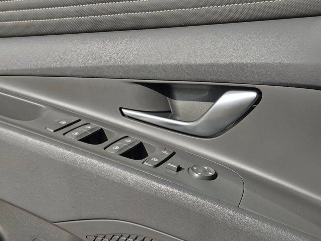 Thumbnail: 2025 Hyundai Elantra - 13