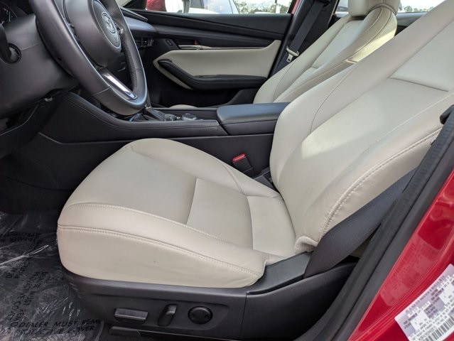 Thumbnail: 2025 Mazda Mazda3 - 17