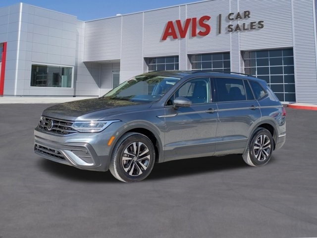 2024 Volkswagen Tiguan S's photo